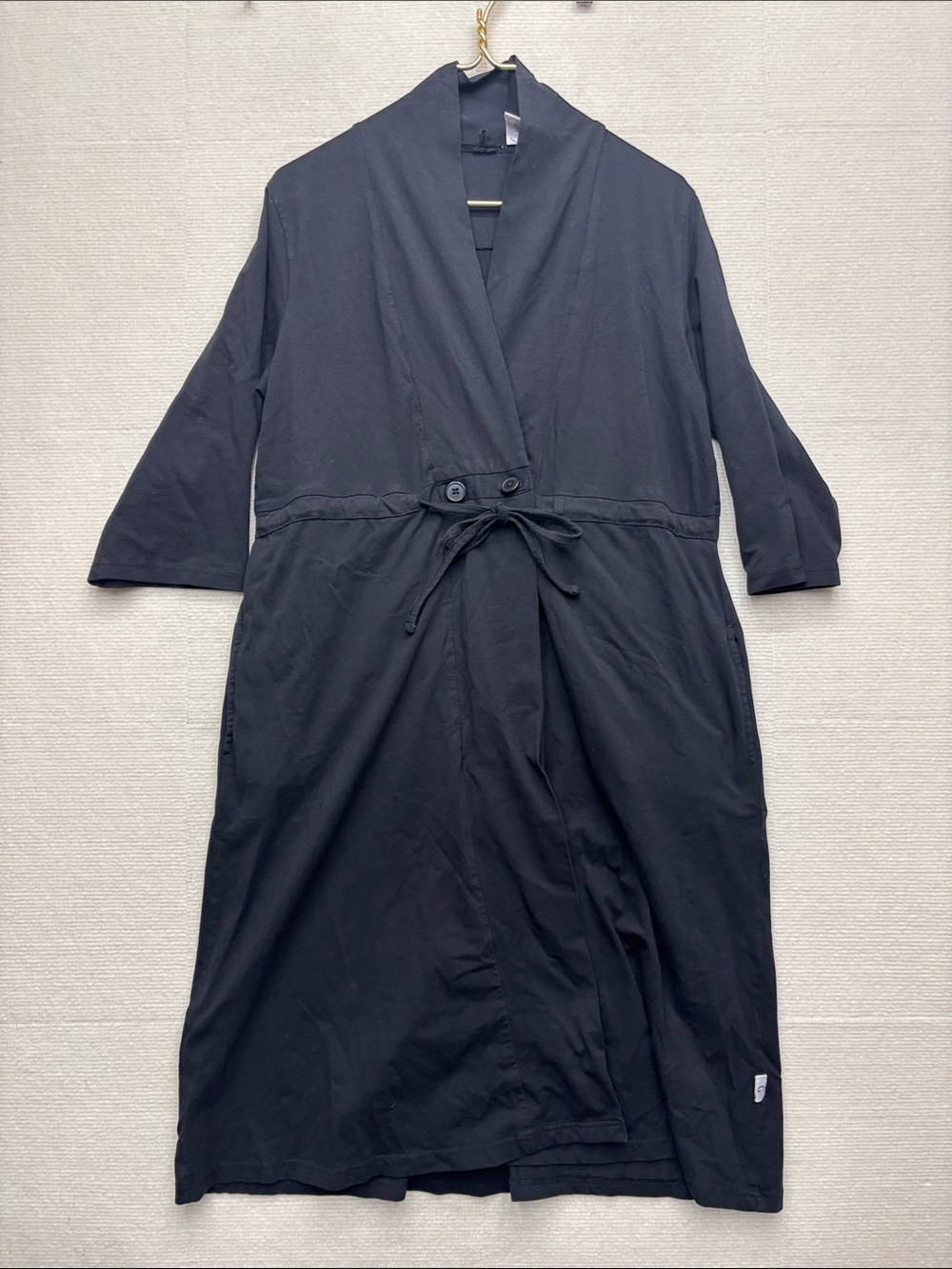 Gownies M/L Black Women's Wrap Robe with Tie Closure